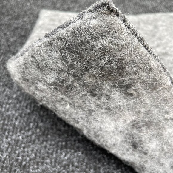 1 Pack cat ultra comfort cushion mat 20 in x 20 in - Picture 2 of 2